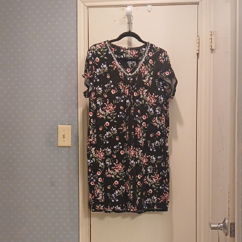 Croft & Barrow Black Floral Pajama Dress
